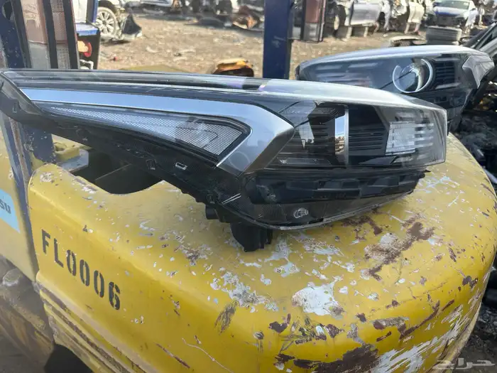 سيراتو2023 شمعات امامي وسطبات خلفي 4