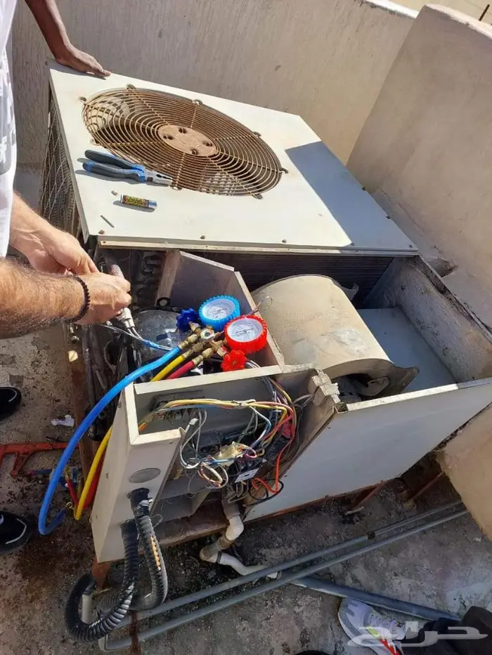 فني مهندس مكيفات صيانة سبلت دكت مركزي بكج 10