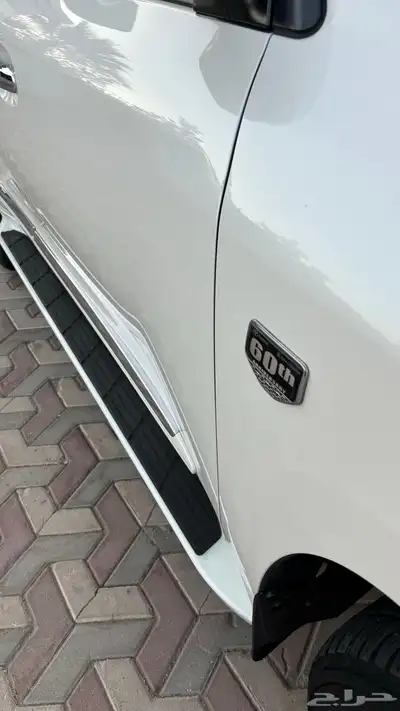 جيب لا ندكروزر (60عام) تم البيع 15