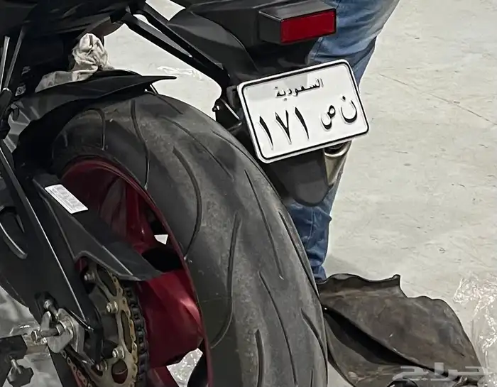 لوحة دباب للبيع اوراقها جديده ن ص 171 0