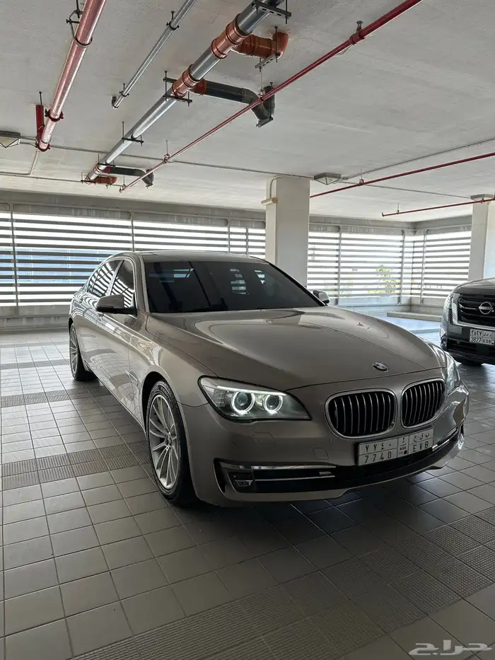 تم البيع BMW 740 2014 1