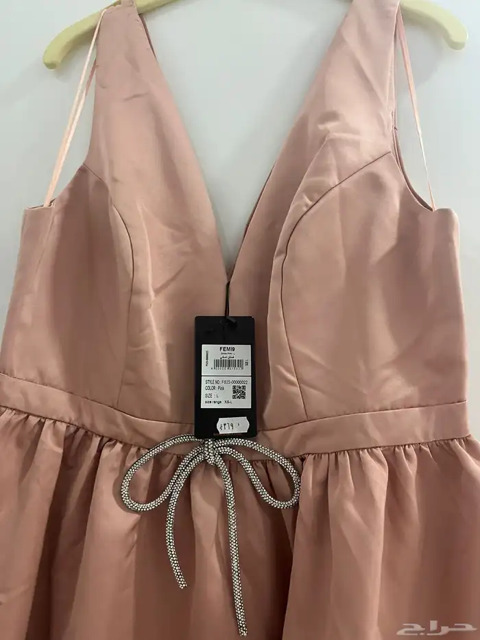 فستان من فيمي ناين 9 0