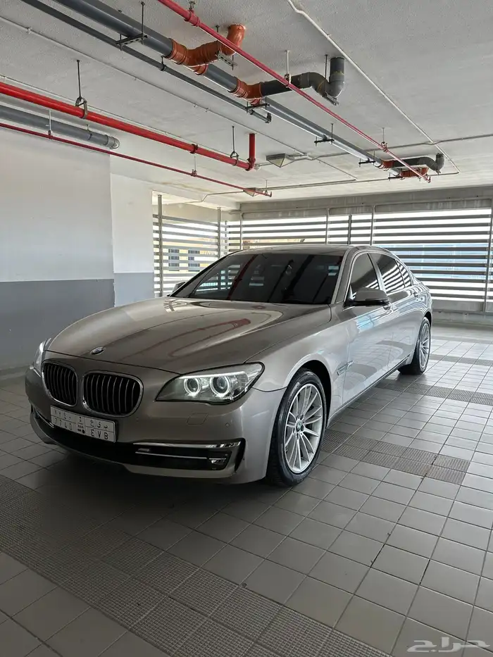 تم البيع BMW 740 2014 0