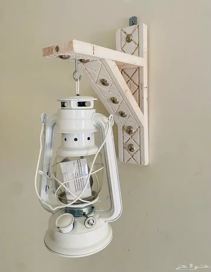 فانوس تراثي مع قاعدة 8