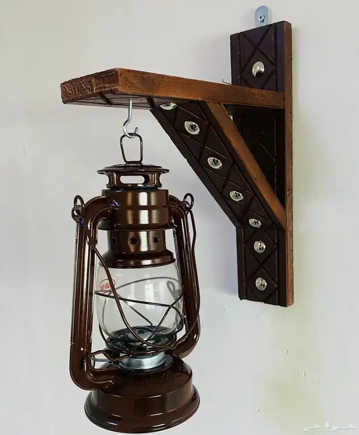 فانوس تراثي مع قاعدة 16