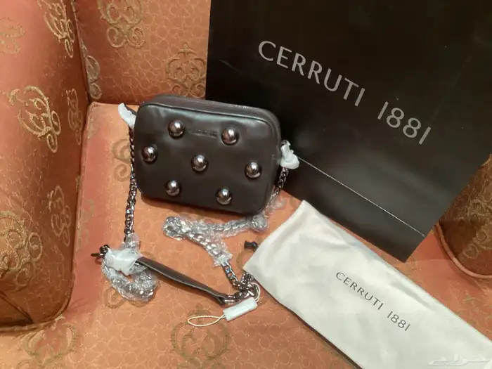 شنطة كروس شيروتي 1881 0