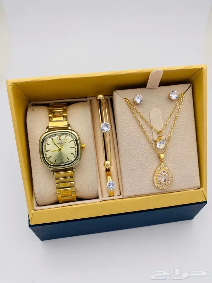 طقم نسائي هديه فخم فندربلو 6