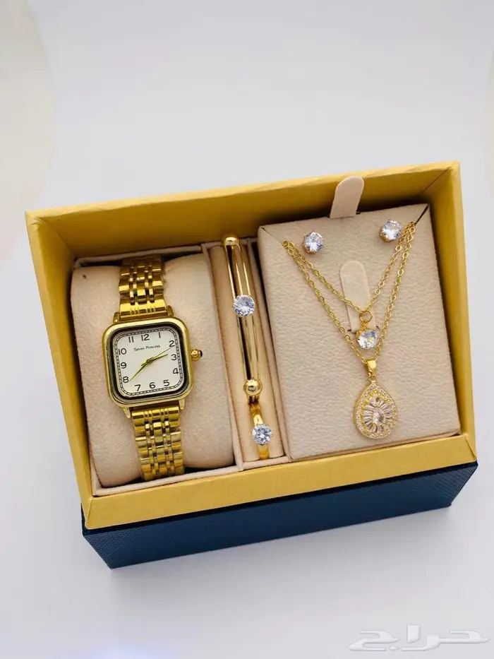 طقم نسائي هديه فخم فندربلو 16