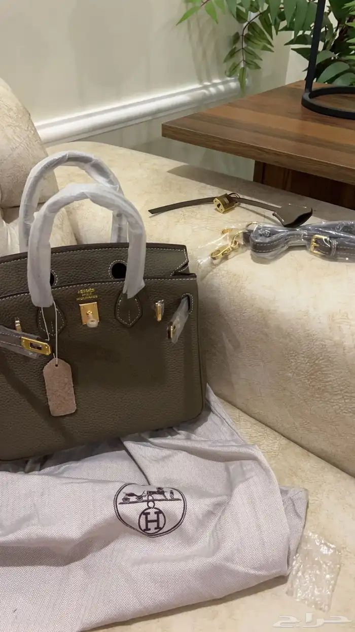 شنطه ماركه ارمز جديده كوبي فخمه جدا تصلح هديه 4