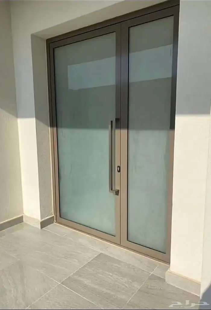 المونيوم 16
