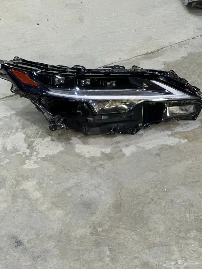 شمعة لكزس ار اكس 2024 0