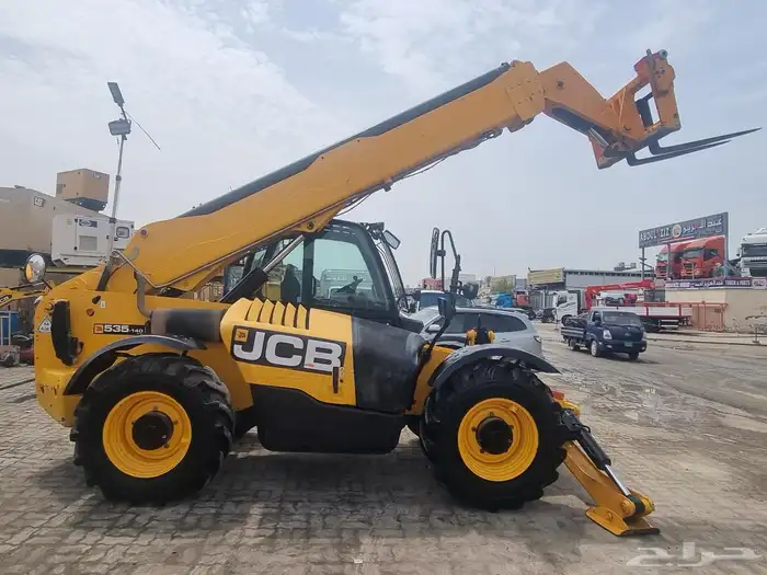 رافعة تيليسكوب jcb موديل 2016 و ارتفاع 14 متر مستوردة للبيع 0