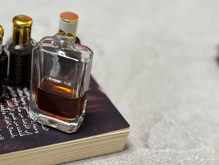 إعلان لهواة العود الجادين في الشراء. 1