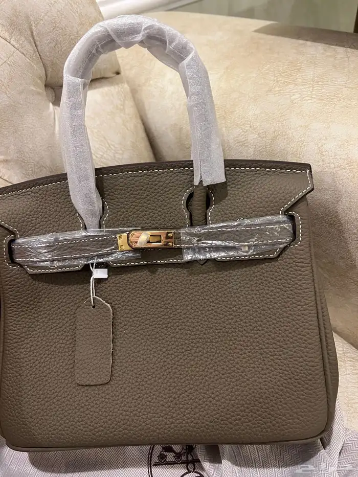 شنطه ماركه ارمز جديده كوبي فخمه جدا تصلح هديه 1