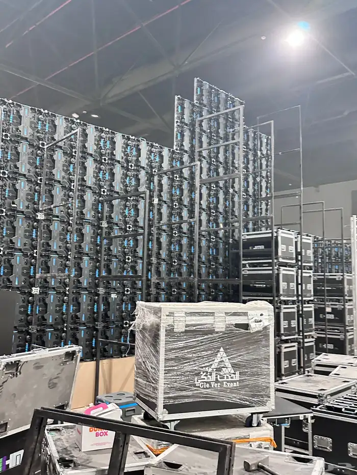 تاجير شاشات اضاءت صوتيات 21