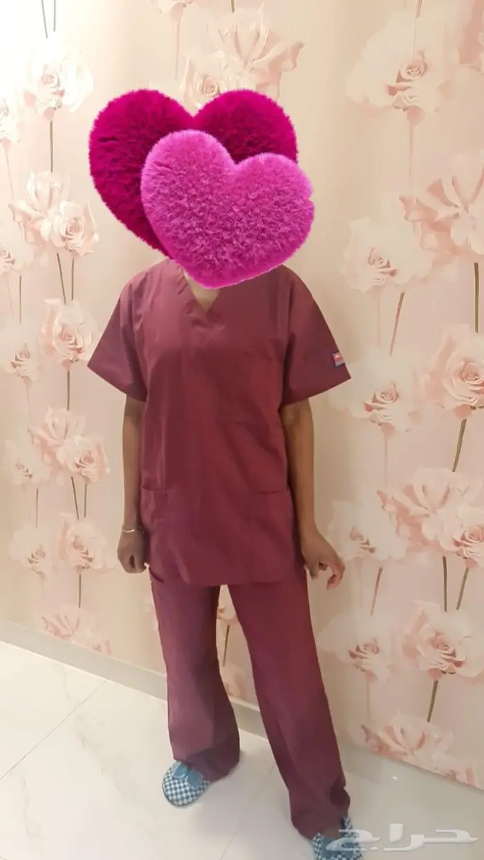 سكرابات للموظفين رجال ونساء 0
