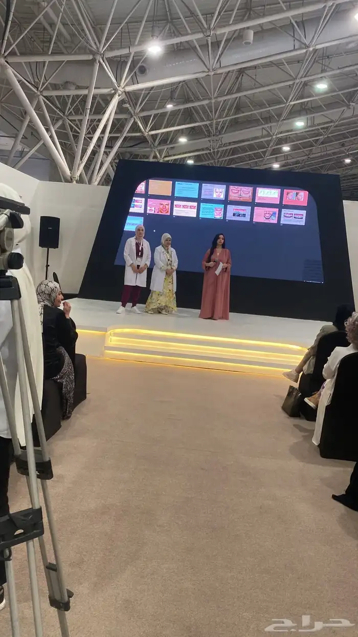 تاجير شاشات اضاءت صوتيات 8