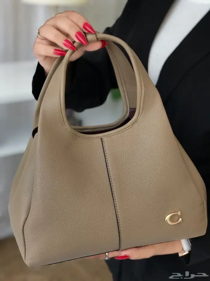 شنط ماركه درجه اولى 67