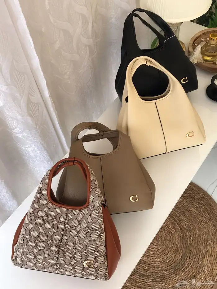 شنط ماركه درجه اولى 63