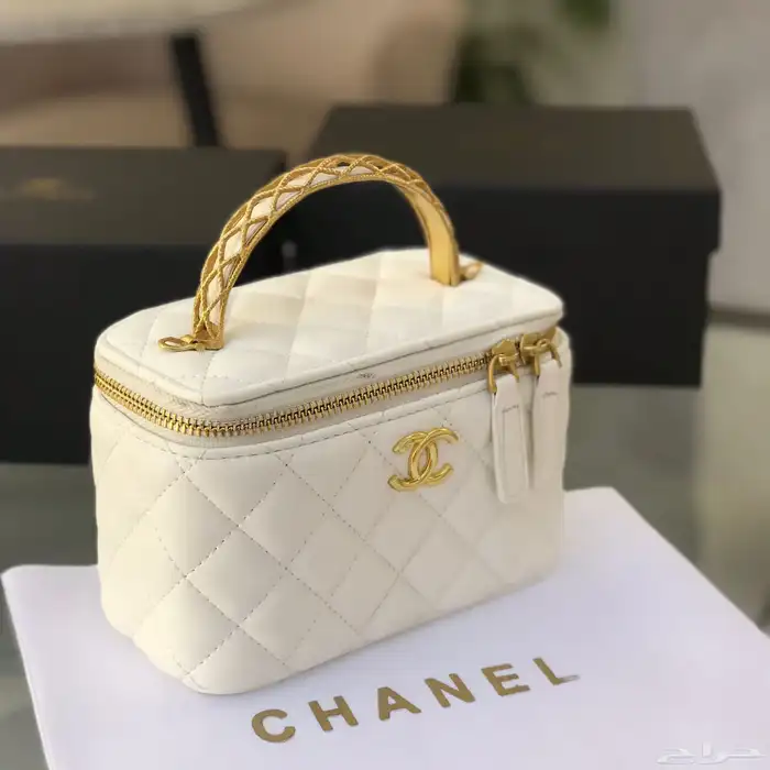 شنط ماركه درجه اولى 52