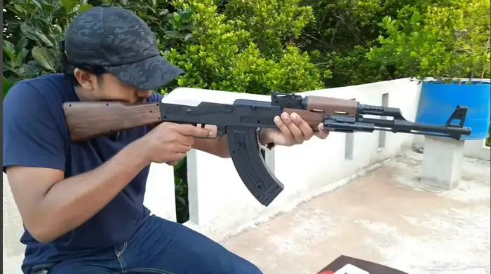 رشاش خرز مائي AK-47 2