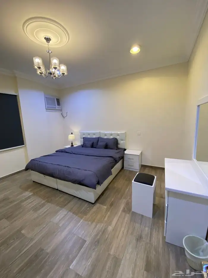 دور وملحق أرضي VIP 18