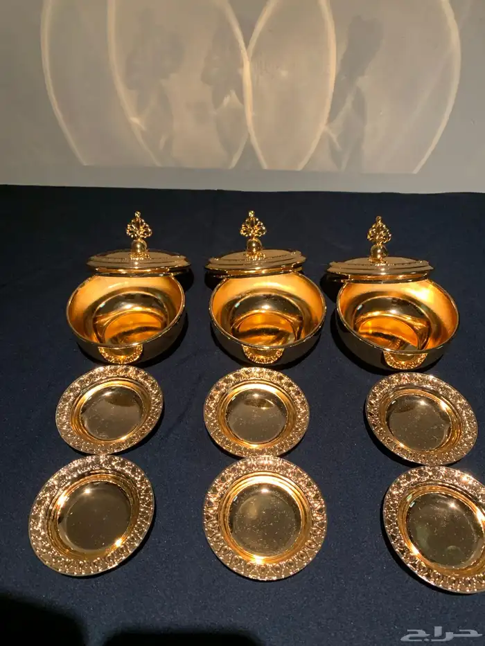 زبديات ذهبية جديدة للتمر مع صحون ذهبية جديدة للنوى 3