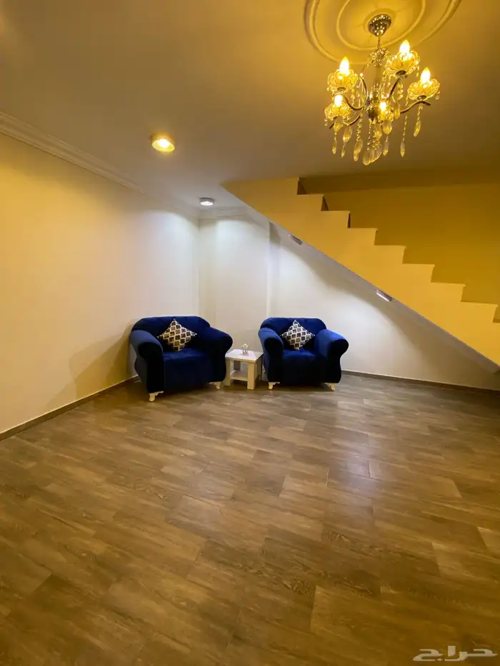 دور وملحق أرضي VIP 17