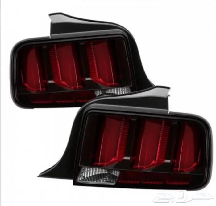 عرض خاص   اسطب موستنج اللون احمر من 2005 الى 2009 1