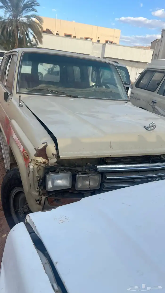 قطع جيب صالون من 97 وتحت بودي وداخليه وظفيره 26
