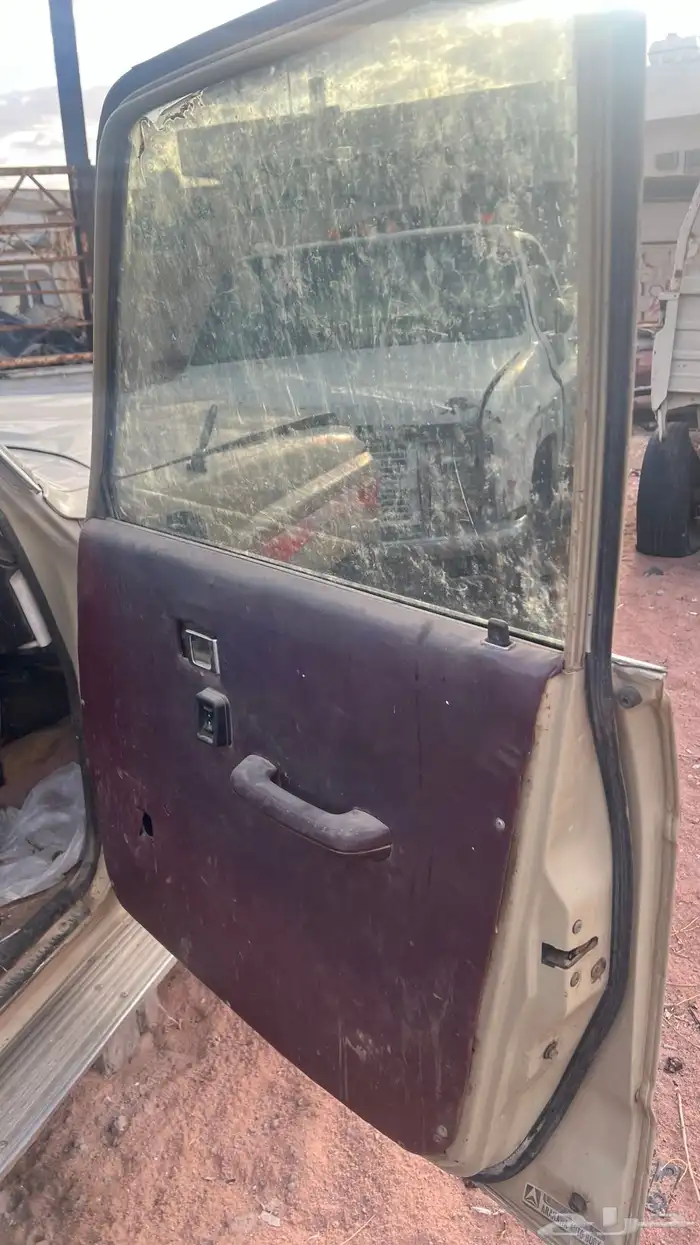 قطع جيب صالون من 97 وتحت بودي وداخليه وظفيره 29