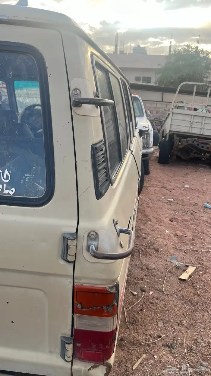 قطع جيب صالون من 97 وتحت بودي وداخليه وظفيره 22