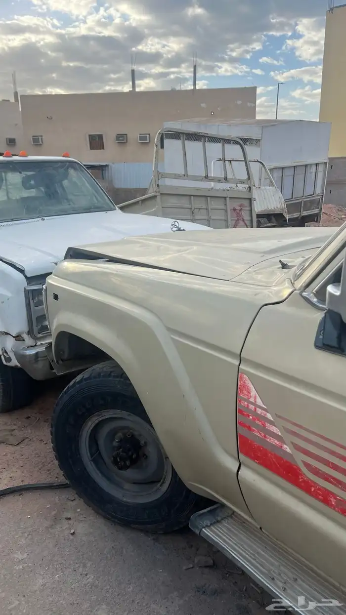 قطع جيب صالون من 97 وتحت بودي وداخليه وظفيره 25