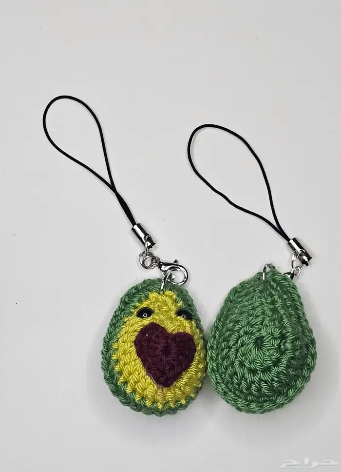 هدايا ميداليات تعليقة جوال تعليقة مدارس شنط كروشية 1