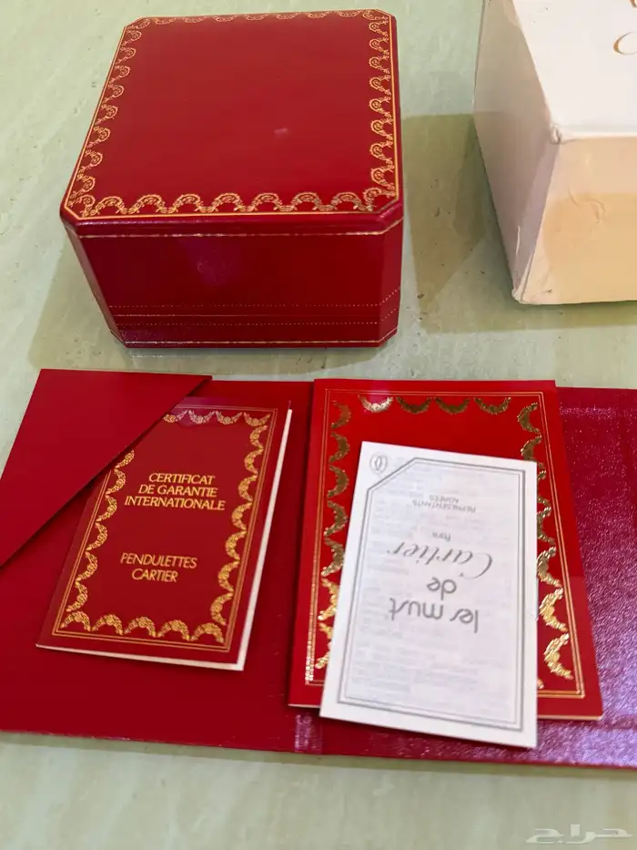 ساعة كارتير مطلية ذهب 5