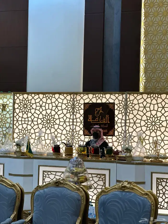 قهوجي ضيافة ملكية 6