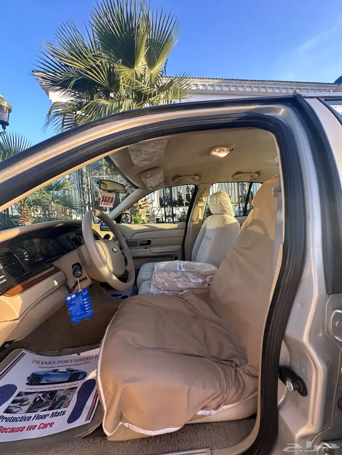 ( مباع ) فورد فكتوريا 2010 وكالة لهواة النظيف 31