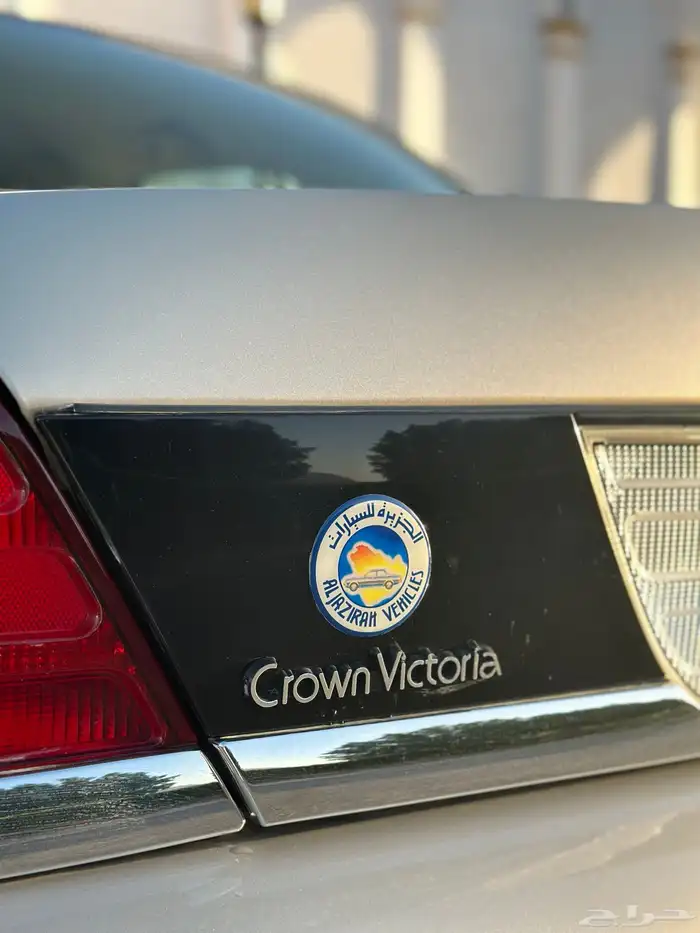 ( مباع ) فورد فكتوريا 2010 وكالة لهواة النظيف 25