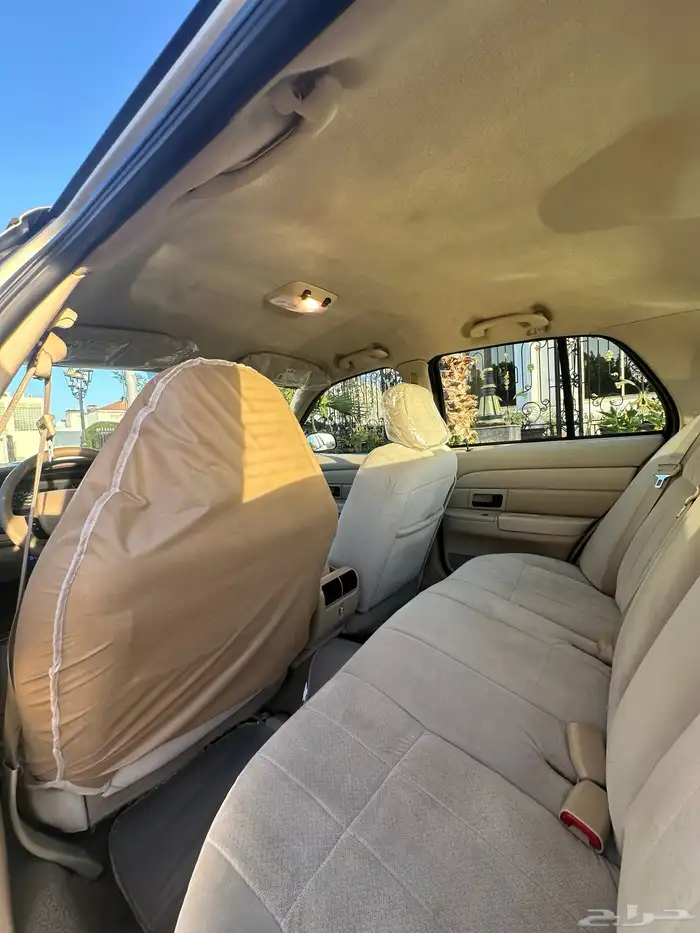 ( مباع ) فورد فكتوريا 2010 وكالة لهواة النظيف 36