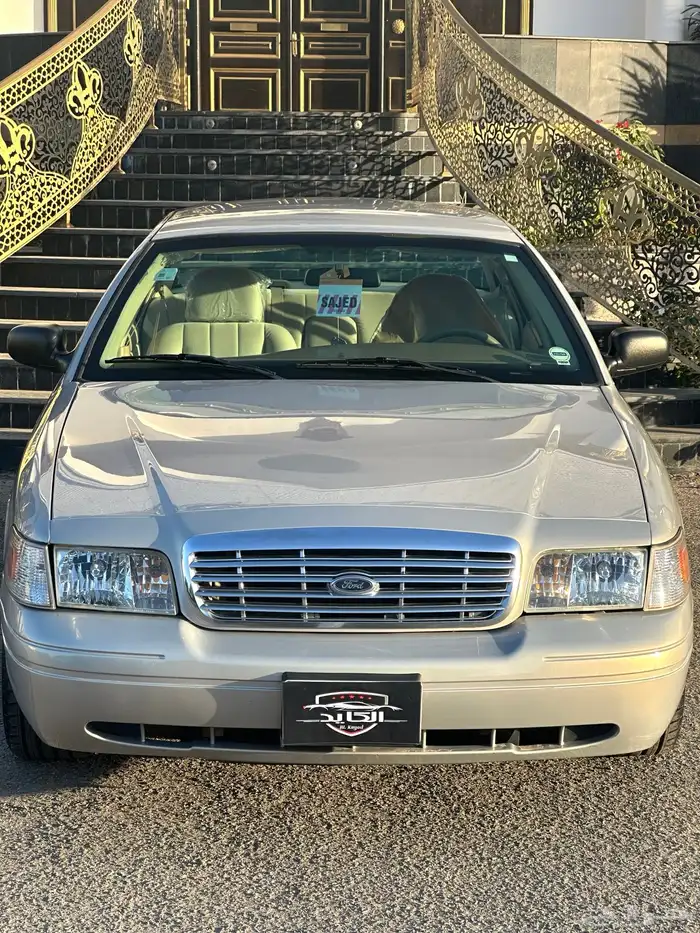 ( مباع ) فورد فكتوريا 2010 وكالة لهواة النظيف 6