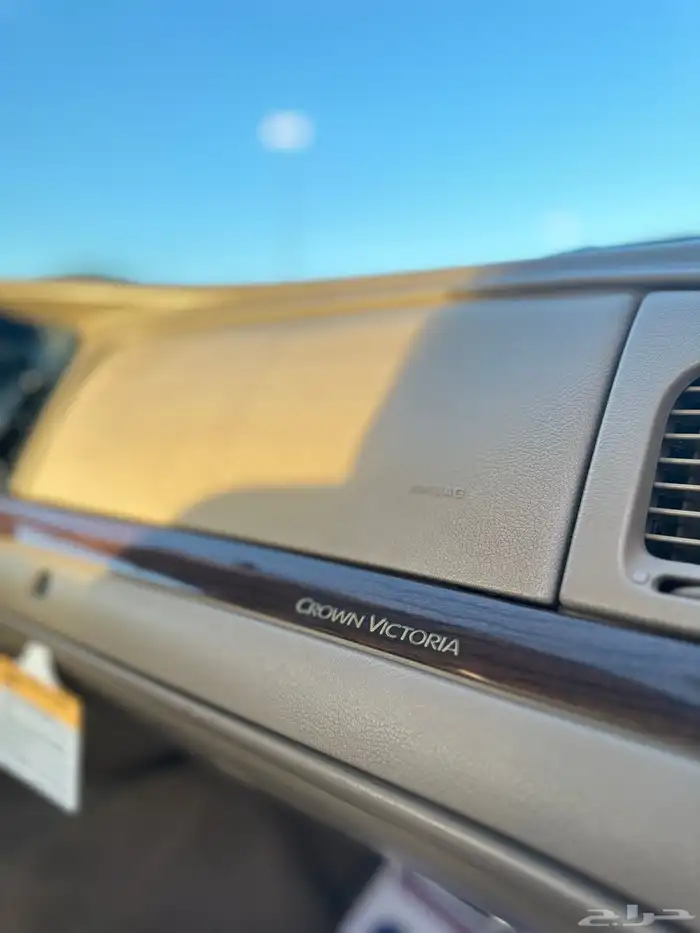 ( مباع ) فورد فكتوريا 2010 وكالة لهواة النظيف 41