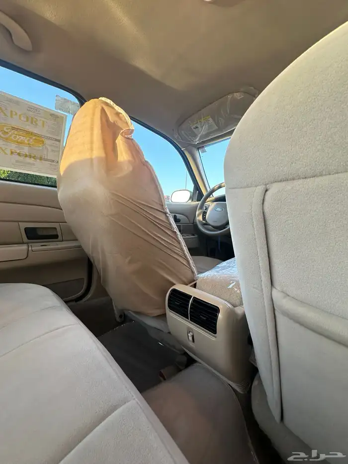 ( مباع ) فورد فكتوريا 2010 وكالة لهواة النظيف 48