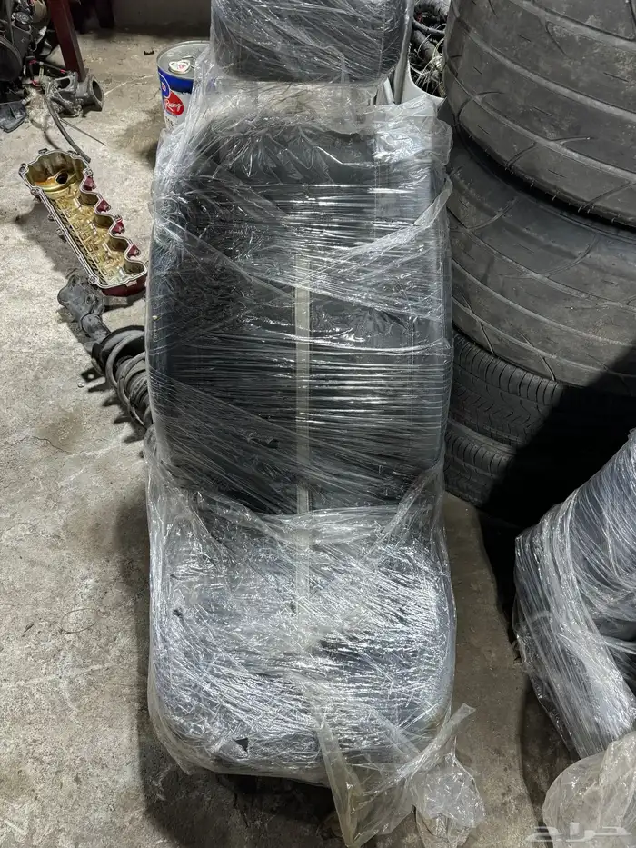 اغراض موستنج جديد ومستخدم 1