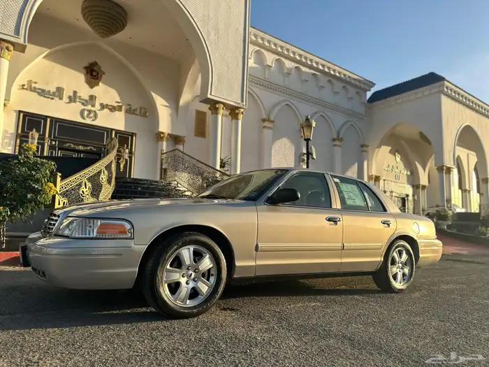 ( مباع ) فورد فكتوريا 2010 وكالة لهواة النظيف 14