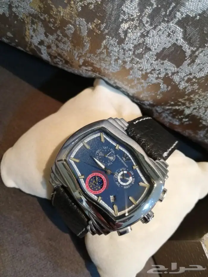 ساعة EMPORIO ARMANI للبيع 0