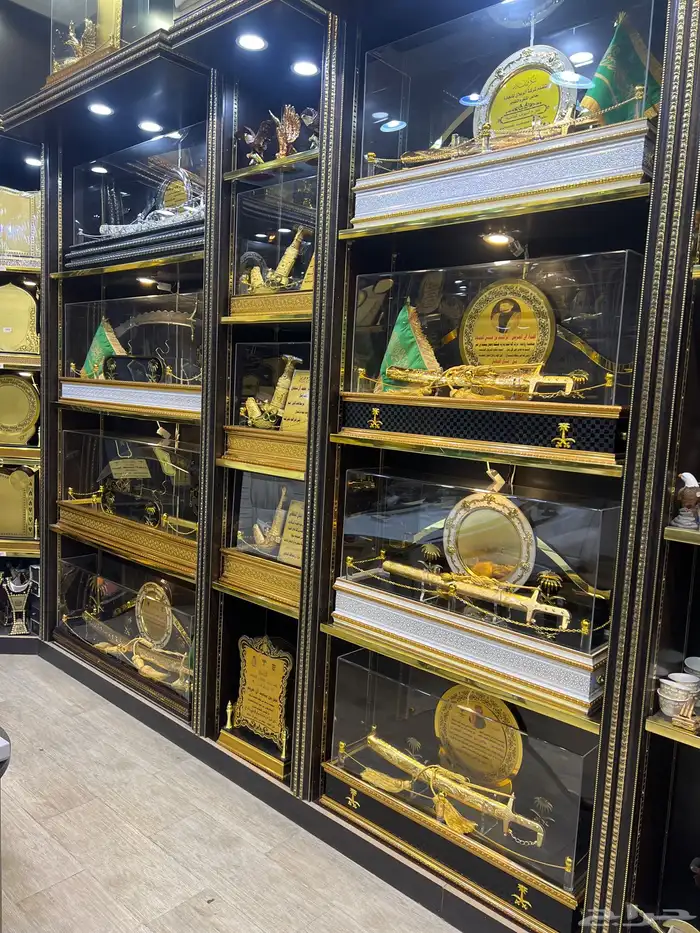 محل هدايا رجالية سيوف دروع هدايا سيوف هدايا تخرج 3