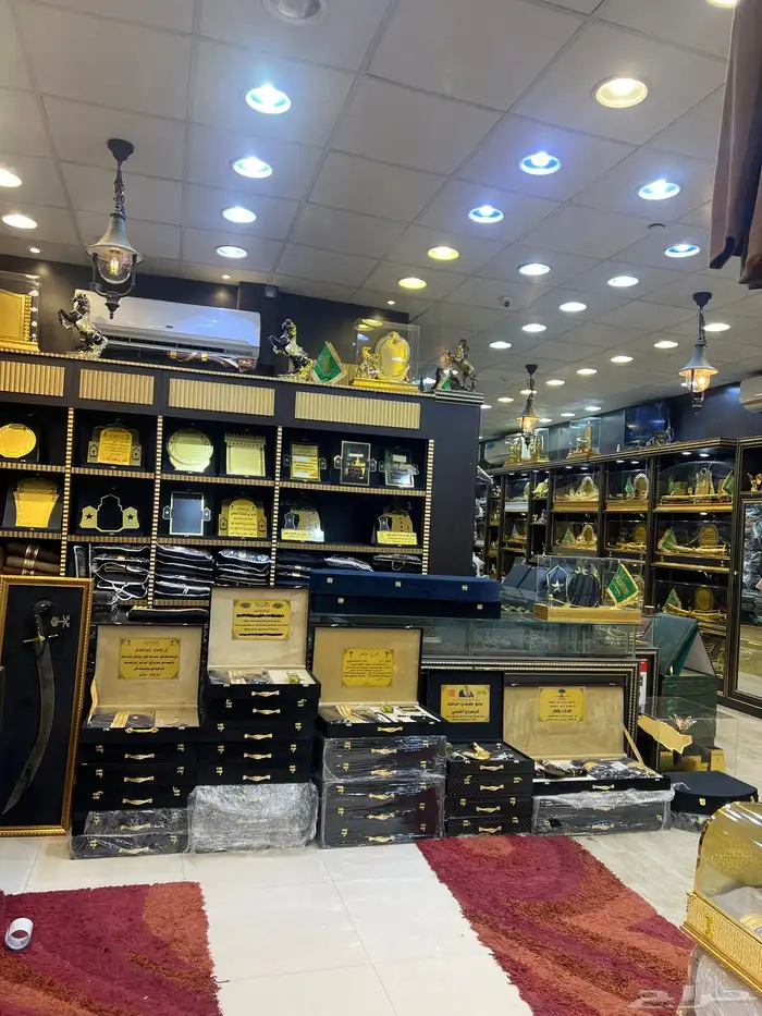 محل هدايا رجالية سيوف دروع هدايا سيوف هدايا تخرج 6