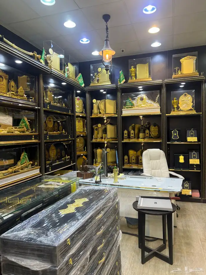 محل هدايا رجالية سيوف دروع هدايا سيوف هدايا تخرج 2