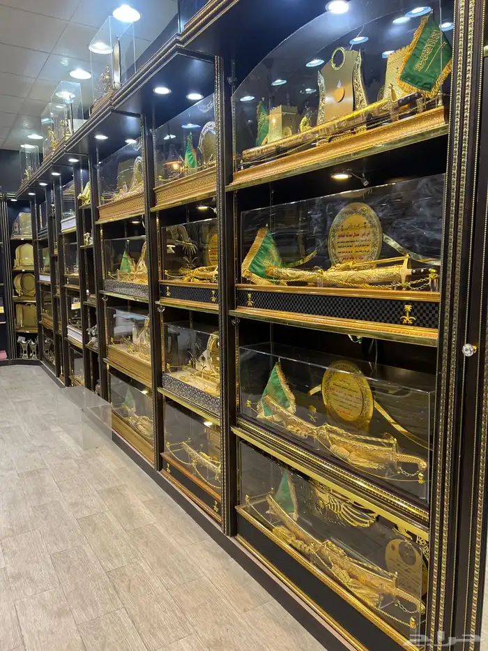 محل هدايا رجالية سيوف دروع هدايا سيوف هدايا تخرج 1