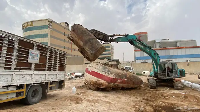 معدات ثقيلة بوكلينات لجميع انواع الهدم و الحفريات 5